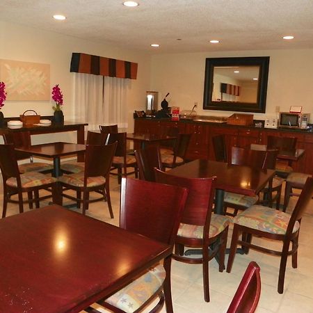 Royalton Inn & Suites Upper Sandusky Esterno foto