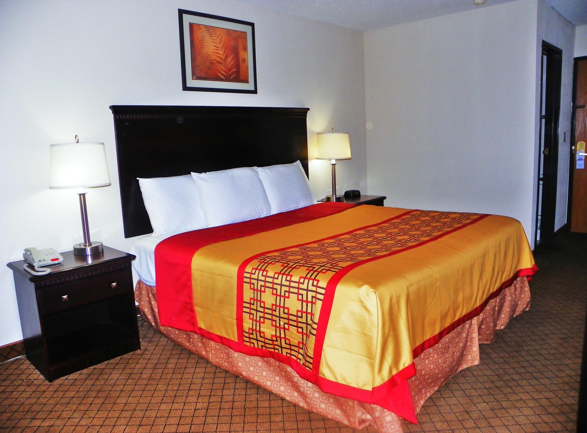 Royalton Inn & Suites Upper Sandusky Esterno foto