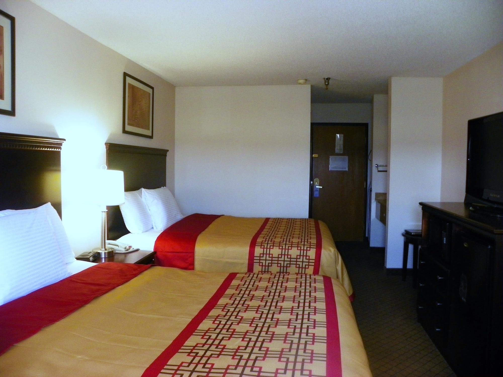 Royalton Inn & Suites Upper Sandusky Esterno foto