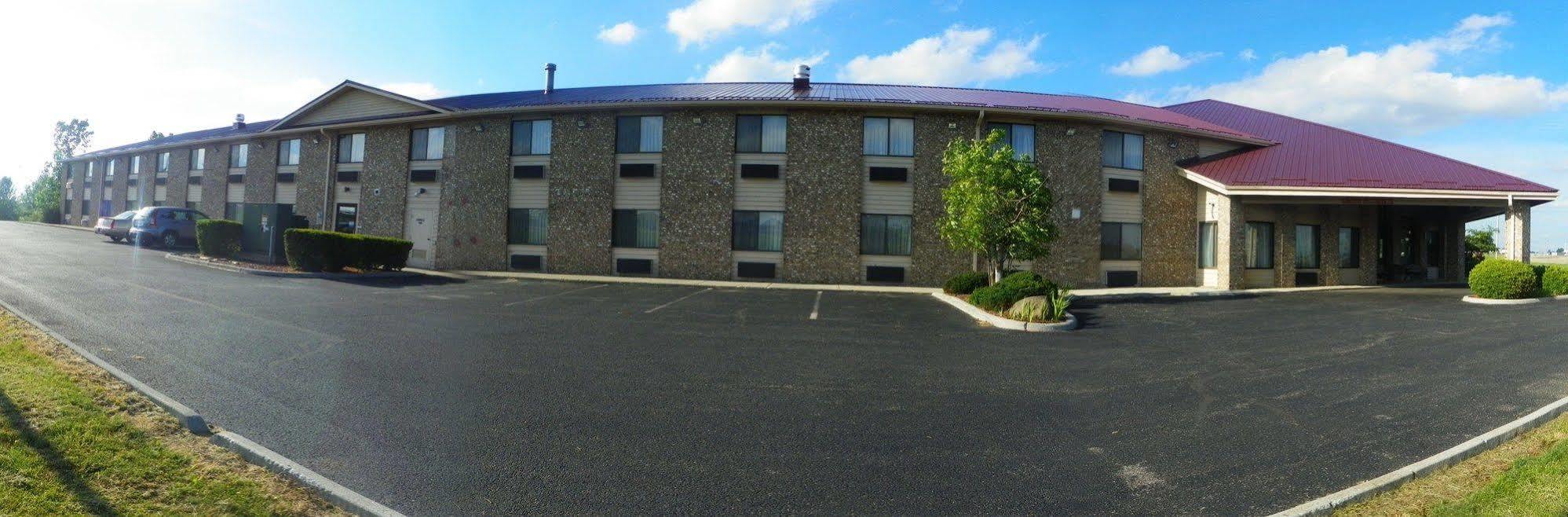 Royalton Inn & Suites Upper Sandusky Esterno foto